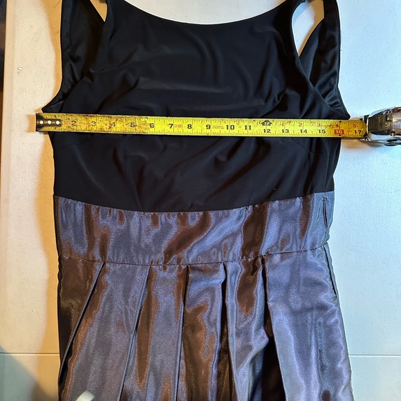 SLNY Ombre Satin Gown size 4 - Picture 10 of 12